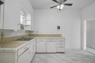 1131 W 2nd St, Freeport, TX 77541 - Photo 23