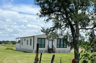1098 Pecan Valley Dr, Wharton, TX 77488 - Photo 1