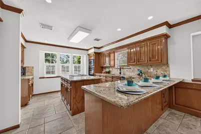 12306 Laneview Drive, Houston, TX 77070 - Photo 11