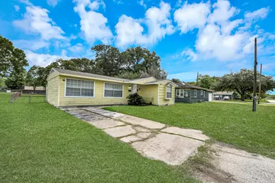 1909 Brooks Avenue, Rosenberg, TX 77471 - Photo 5
