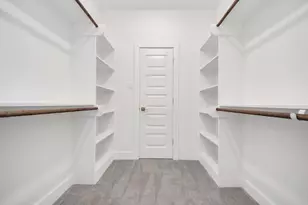 8106 Locksley St, Houston, TX 77078 - Photo 29