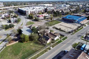 2306 Crockett St, Houston, TX 77007 - Photo 9