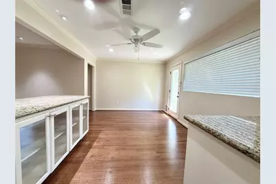 5545 Pagewood Lane, Houston, TX 77056 - Photo 7