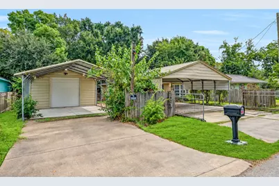 4221 Darby Street, Bacliff, TX 77518 - Photo 1
