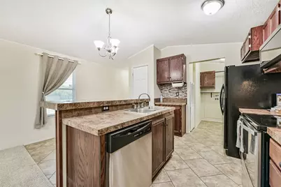 122 Egret Canal S, Baytown, TX 77523 - Photo 9