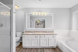 314 Village Creek Dr, Houston, TX 77598 - Photo 17