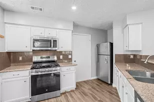 314 Village Creek Dr, Houston, TX 77598 - Photo 7