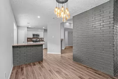 314 Village Creek Drive, Houston, TX 77598 - Photo 11