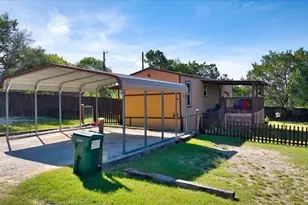 385 Camino Real Rd, Kerrville, TX 78028 - Photo 5