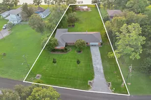 430 S Burnett Dr, Baytown, TX 77520 - Photo 13