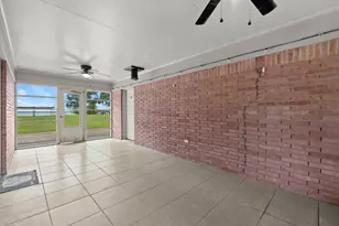 430 S Burnett Dr, Baytown, TX 77520 - Photo 39