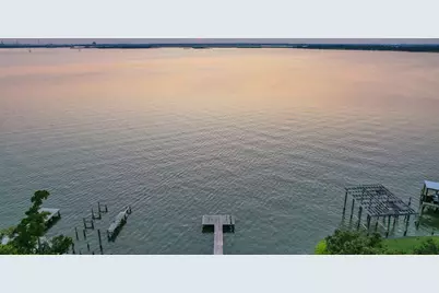 430 S Burnett Drive, Baytown, TX 77520 - Photo 5