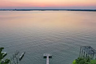 430 S Burnett Dr, Baytown, TX 77520 - Photo 5