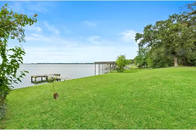 430 S Burnett Drive, Baytown, TX 77520 - Photo 11