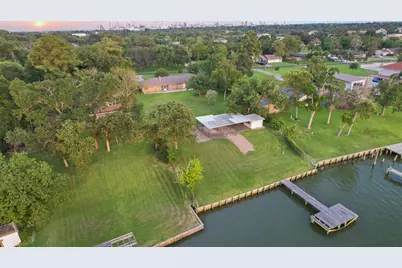 430 S Burnett Drive, Baytown, TX 77520 - Photo 21