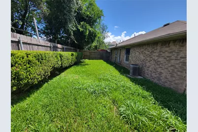 2034 Village Park Drive, Missouri City, TX 77489 - Photo 31