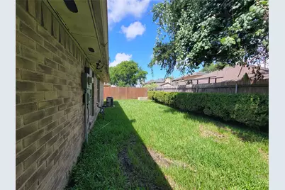 2034 Village Park Drive, Missouri City, TX 77489 - Photo 5
