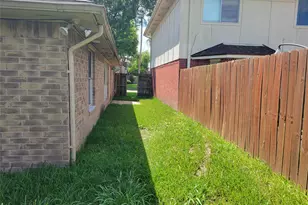 2034 Village Park Dr, Missouri City, TX 77489 - Photo 31