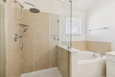9206 Sunlight Oak Lane, Houston, TX 77070 - Photo 25