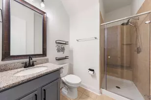 10235 S Goshawk Trl, Conroe, TX 77385 - Photo 5