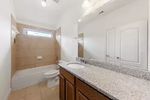 10235 S Goshawk Trl, Conroe, TX 77385 - Photo 19