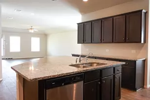 22723 Petrizzi Ln, Katy, TX 77449 - Photo 3