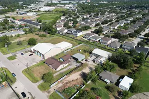 2934 Washington Dr, Houston, TX 77038 - Photo 9
