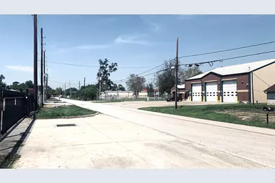 2934 Washington Drive, Houston, TX 77038 - Photo 3