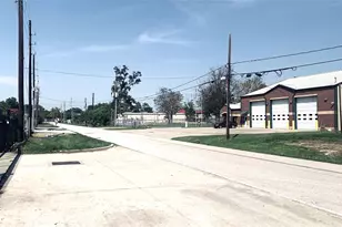 2934 Washington Dr, Houston, TX 77038 - Photo 3