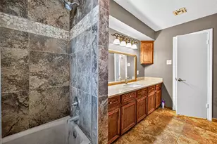 2934 Washington Dr, Houston, TX 77038 - Photo 39