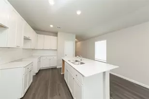 2122 Creole Crk Ln, Houston, TX 77090 - Photo 3