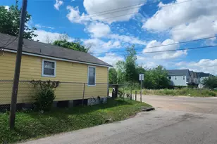 7918 N Main St, Houston, TX 77022 - Photo 7