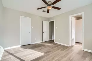 2801 Custer Dr, League City, TX 77573 - Photo 11