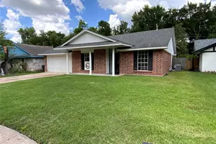 7710 Ashmole Ln, Houston, TX 77088 - Photo 3