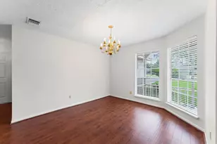 3202 Kempwood Dr, Sugar Land, TX 77479 - Photo 3