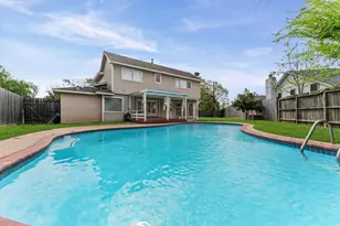 3202 Kempwood Dr, Sugar Land, TX 77479 - Photo 21