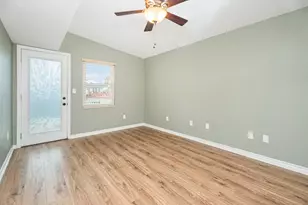 658 Warsaw St, Bayou Vista, TX 77563 - Photo 19