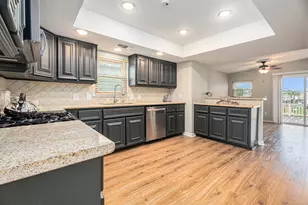 658 Warsaw St, Bayou Vista, TX 77563 - Photo 11