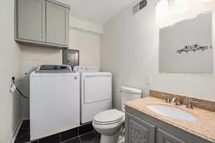 658 Warsaw St, Bayou Vista, TX 77563 - Photo 19