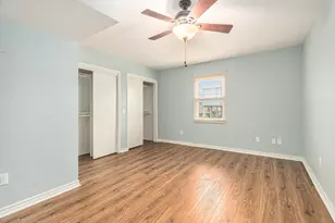 658 Warsaw St, Bayou Vista, TX 77563 - Photo 17