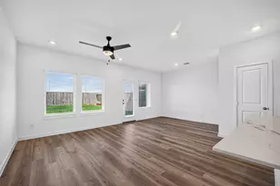 2615 McHenry Lndg Ln, Houston, TX 77051 - Photo 11