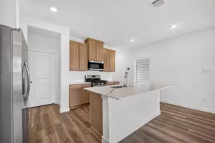 2615 McHenry Lndg Ln, Houston, TX 77051 - Photo 9