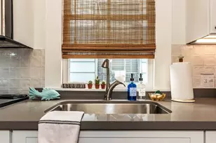 2021 Ave O 1/2, Galveston, TX 77550 - Photo 21