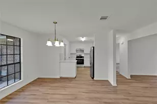 230 Tupelo Ln, Conroe, TX 77304 - Photo 5
