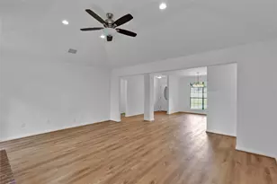 230 Tupelo Ln, Conroe, TX 77304 - Photo 9