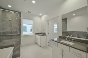 760 W Donovan St, Houston, TX 77091 - Photo 21