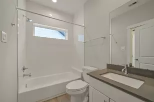 760 W Donovan St, Houston, TX 77091 - Photo 27