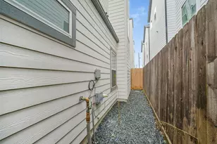 760 W Donovan St, Houston, TX 77091 - Photo 29