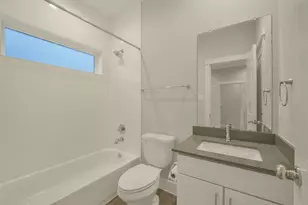 760 W Donovan St, Houston, TX 77091 - Photo 7