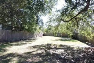 3703 Martin St, Orange, TX 77630 - Photo 17